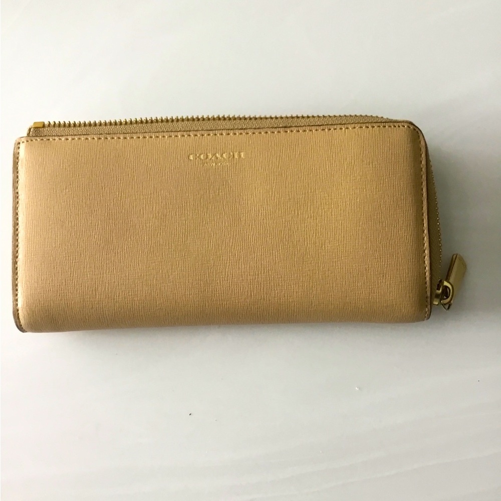 Coach wallet